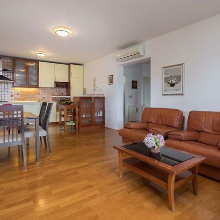 Otium Apartment Kastela Ngoại thất bức ảnh