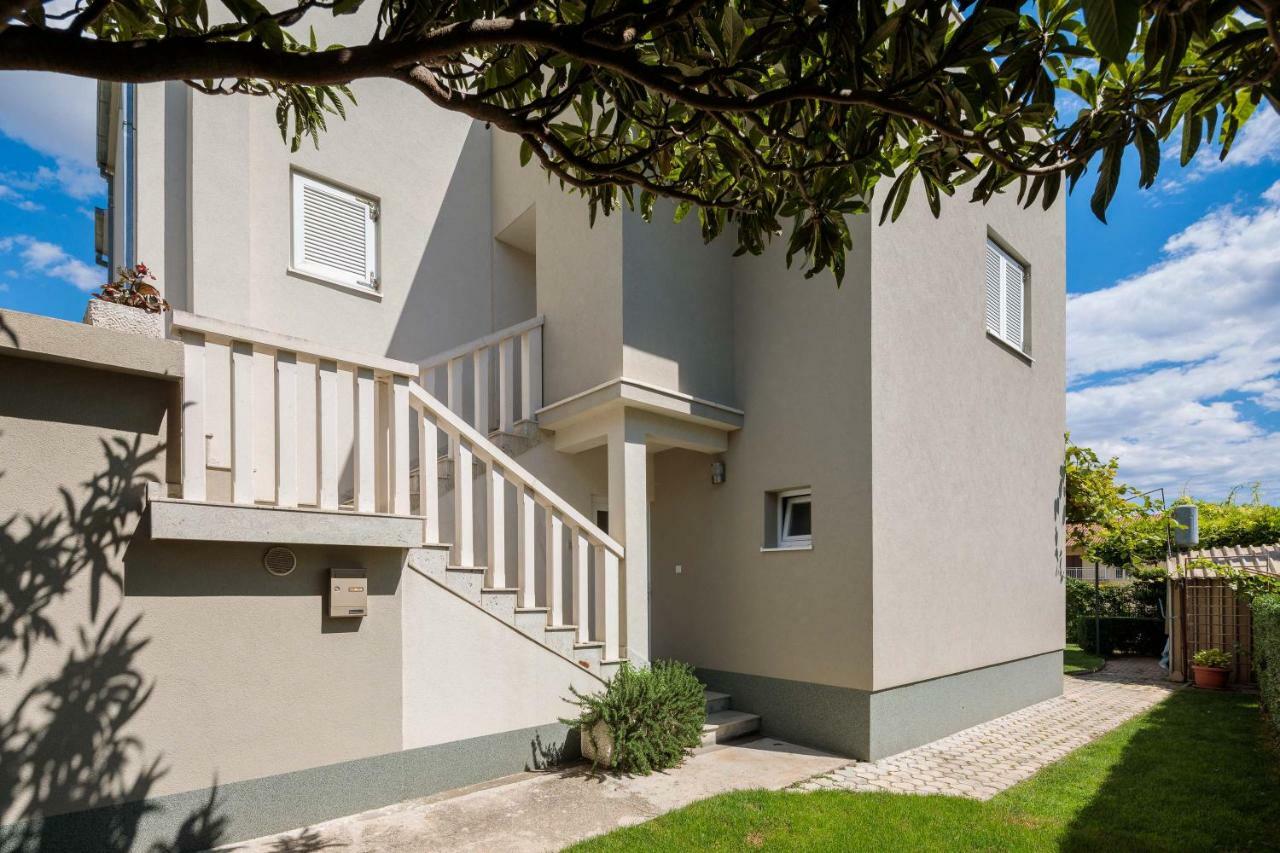 Otium Apartment Kastela Ngoại thất bức ảnh